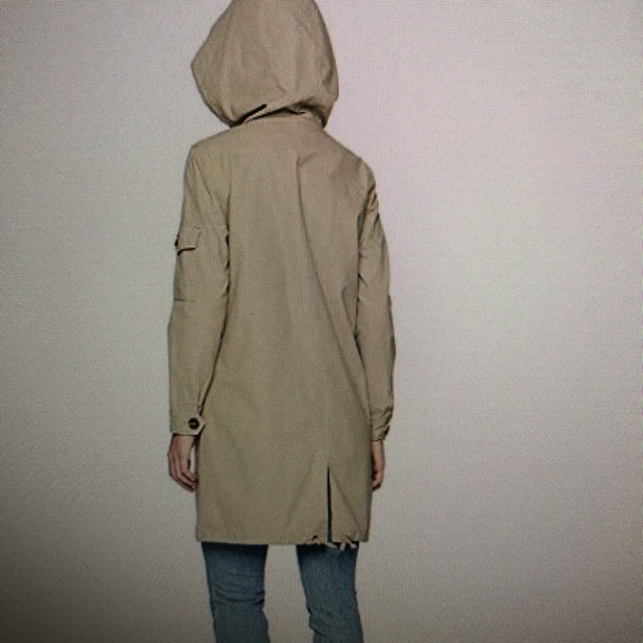 BB Dakota Noah coat - Picture 7 of 7